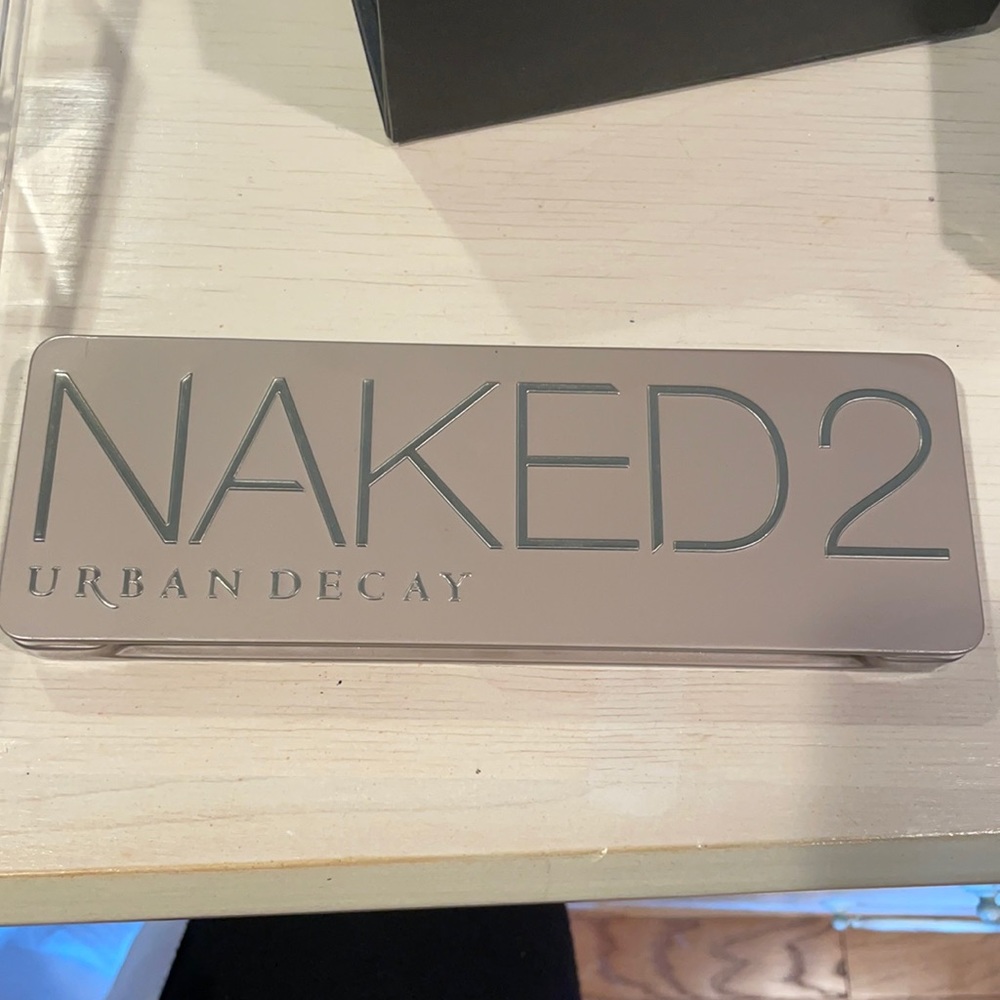 Urban decay Naked 2 palettes eyeshadow palette